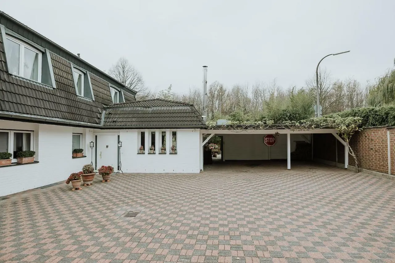 Luxury Apartment & Penthouse Villa Cologne 0*,  Germany