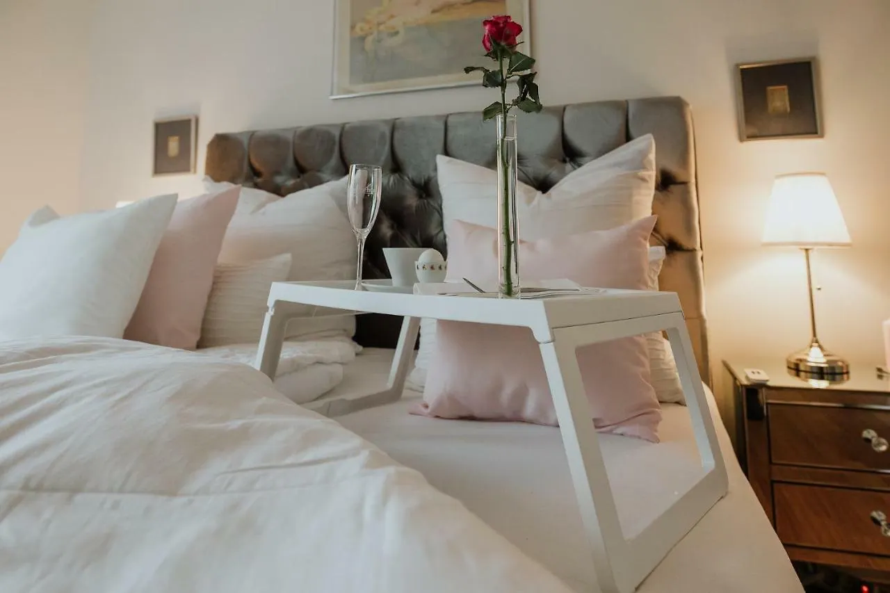 Luxury Apartment & Penthouse Villa Cologne